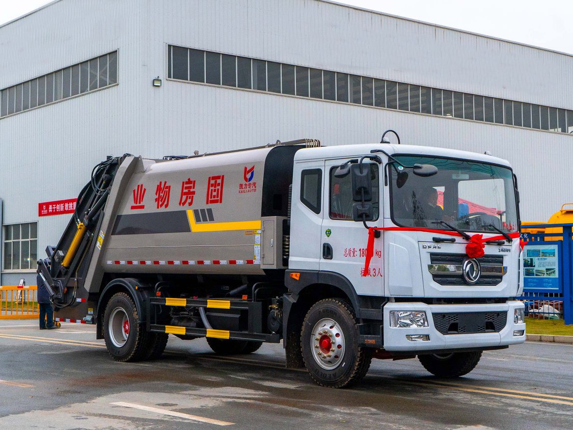 國(guó)六東風(fēng)D9型14方壓縮垃圾車(chē)